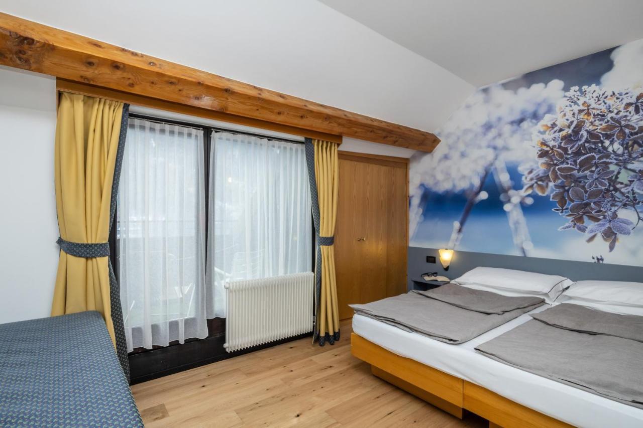 Pippo Hotel Terzolas Kültér fotó