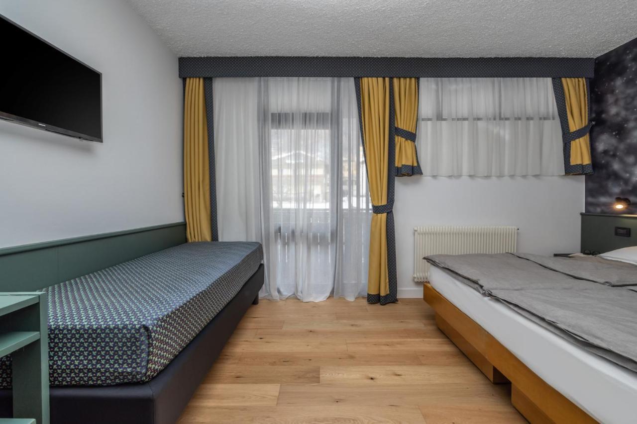 Pippo Hotel Terzolas Kültér fotó