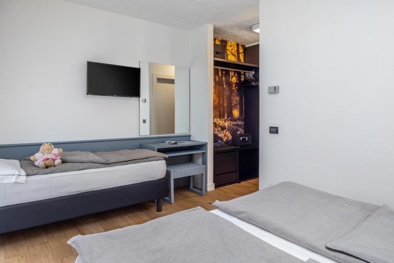 Pippo Hotel Terzolas Kültér fotó